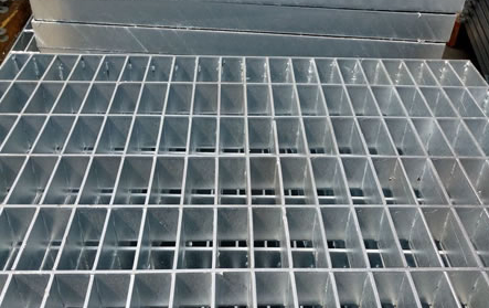 鋼格栅G503/30/50W熱浸鋅對插型格栅，适用於脫硫塔平台