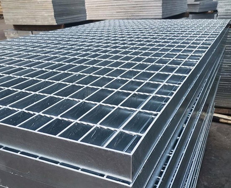 不鏽鋼鋼格栅G504/40/100W，表面抛光處理，1.2米寬